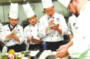 한 걸음 더! 세계로 앞서 나가는 글로벌 엘리트 <인천재능대학교>